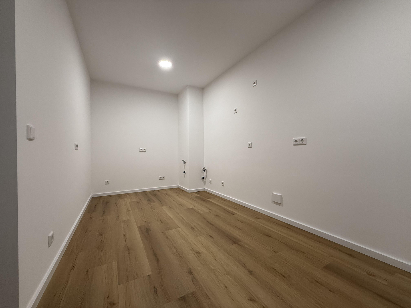 Modern sanierte 2-ZKB-Erdgeschosswohnung mit großer Terrasse am Betzenberg – 67663 Kaiserslautern – Vorschaubild 8