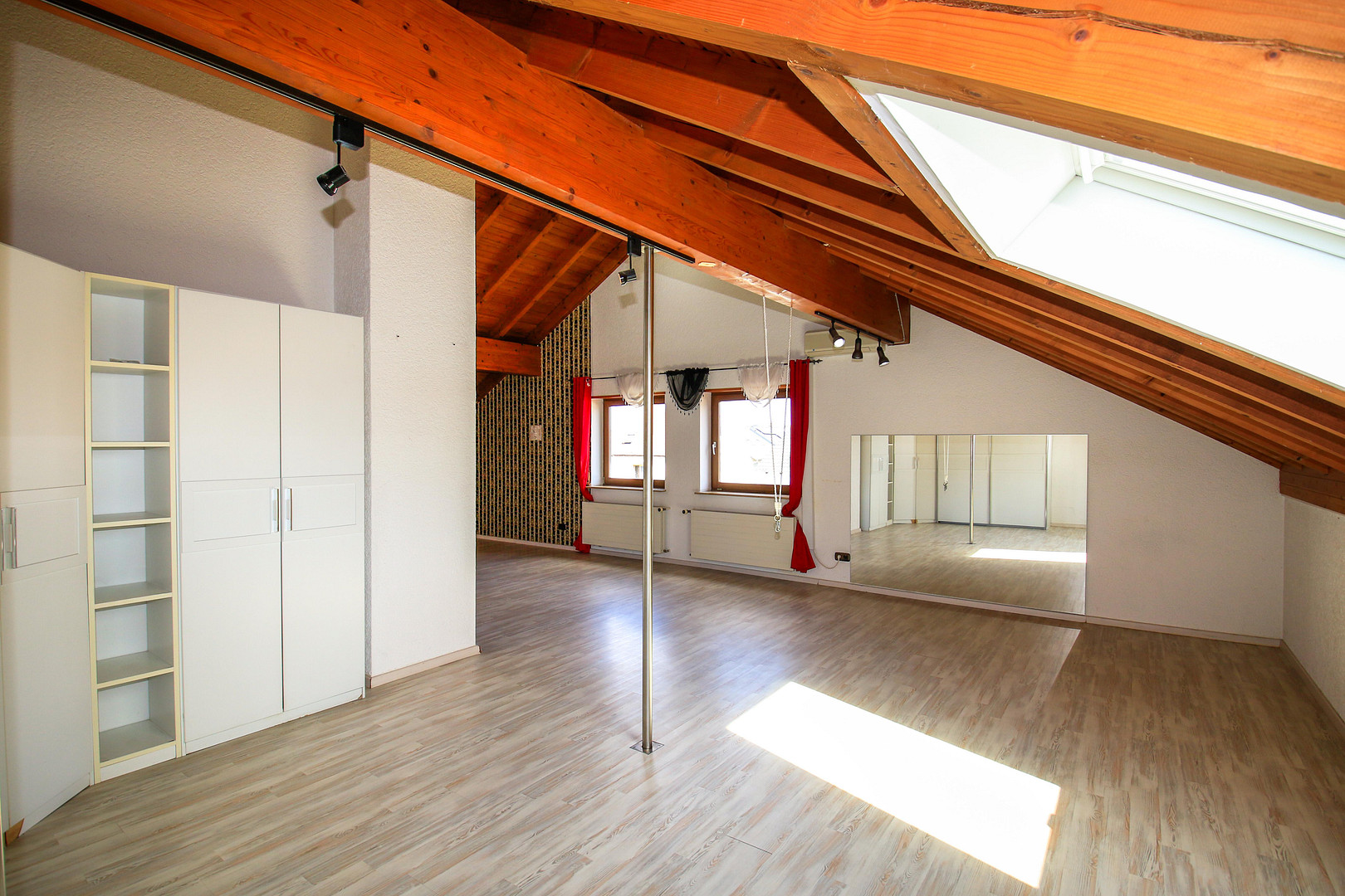Ein Haus. Viele Möglichkeiten. Viel Platz fürs Leben – großzügiges Zuhause mit separater Einheit – 67067 Ludwigshafen Maudach(Maudach) – Vorschaubild 16