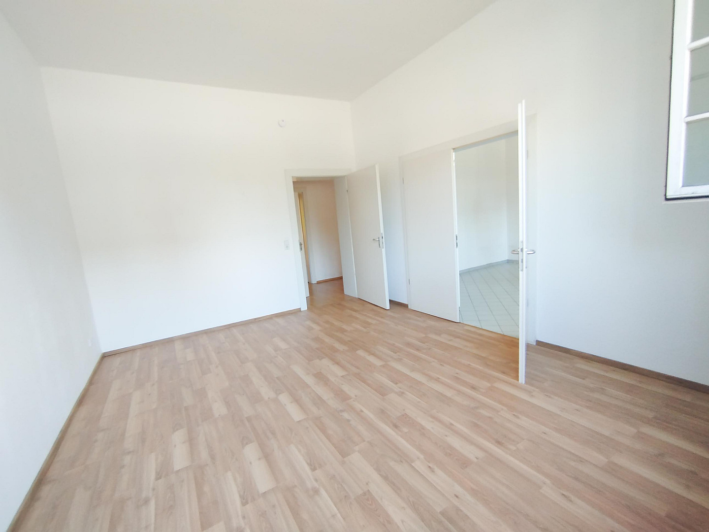 Zentral gelegene Wohnung im Kulturdenkmal mit parkähnlichem Innenhof & Loggia, provisionsfrei! – 68167 Mannheim(Wohlgelegen) – Vorschaubild 12