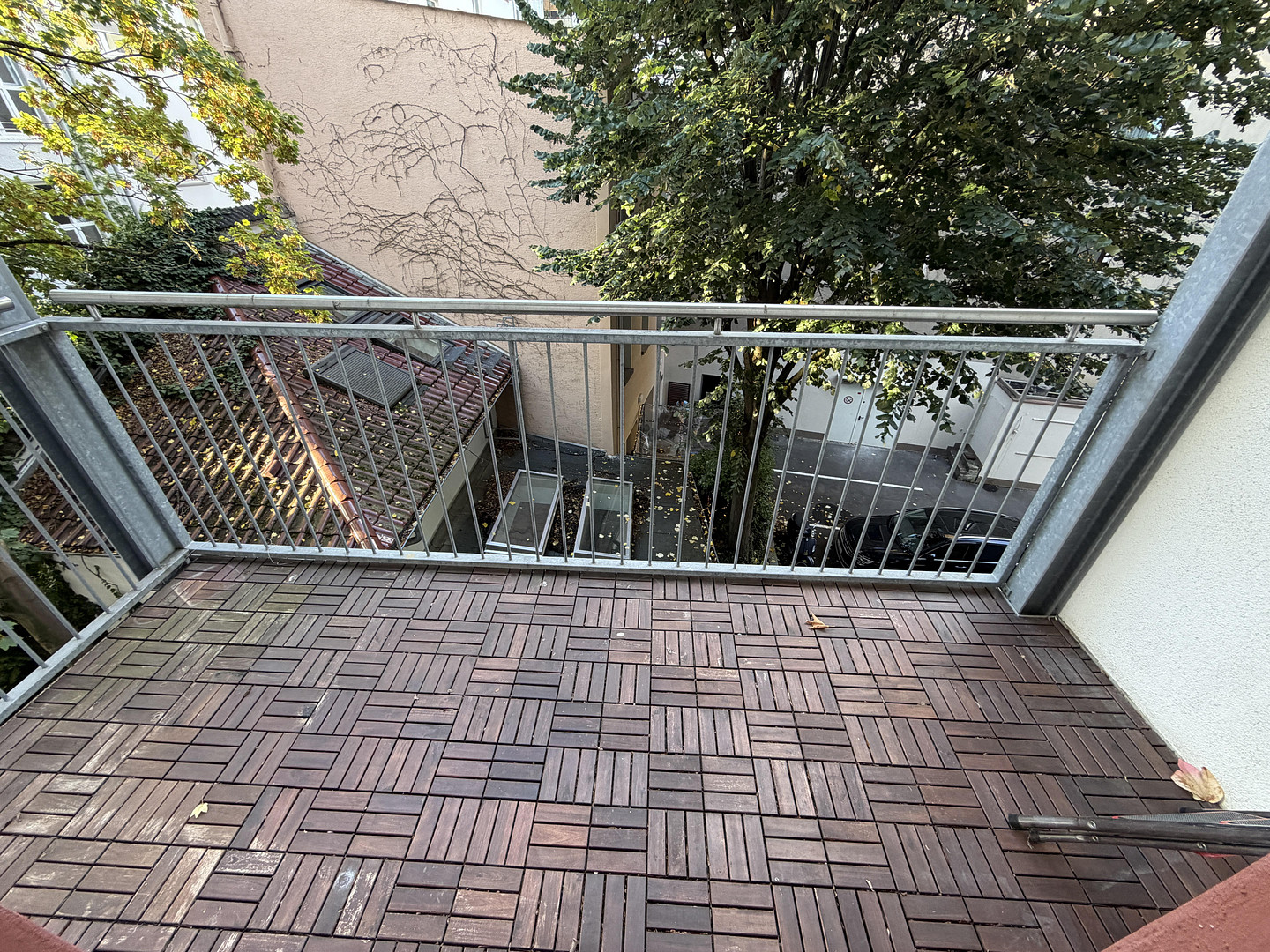 3,5-Zimmer-Altbauwohnung im Nordend mit Balkon, EBK und 3m hohen Decken – 60318 Frankfurt am Main(Nordend) – Vorschaubild 20
