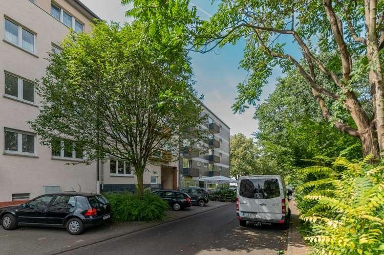 Modernisiertes Apartment mit Balkon – 60435 Frankfurt(Preungesheim) – Vorschaubild 5