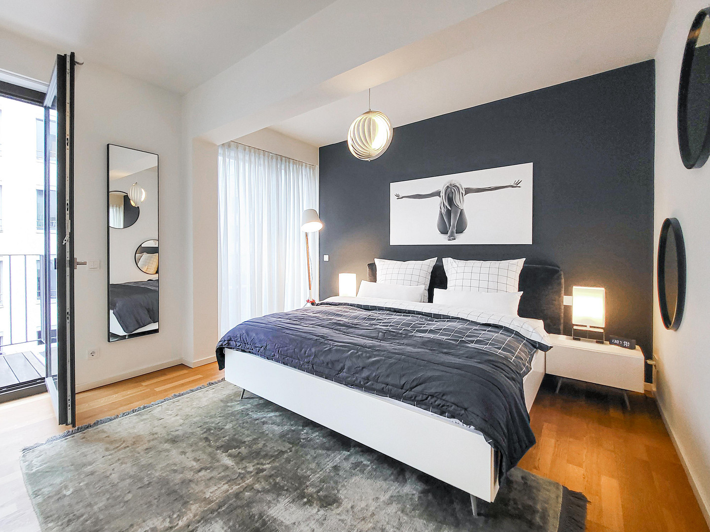 Luxuriöse 3-Zimmer-Wohnung 112 m²+ Parkplatz in Berlin-Mitte - PROVISIONSFREI - (No Commission) – 10115 Top-Lage im Herzen von Berlin-Mitte(Mitte) – Vorschaubild 4