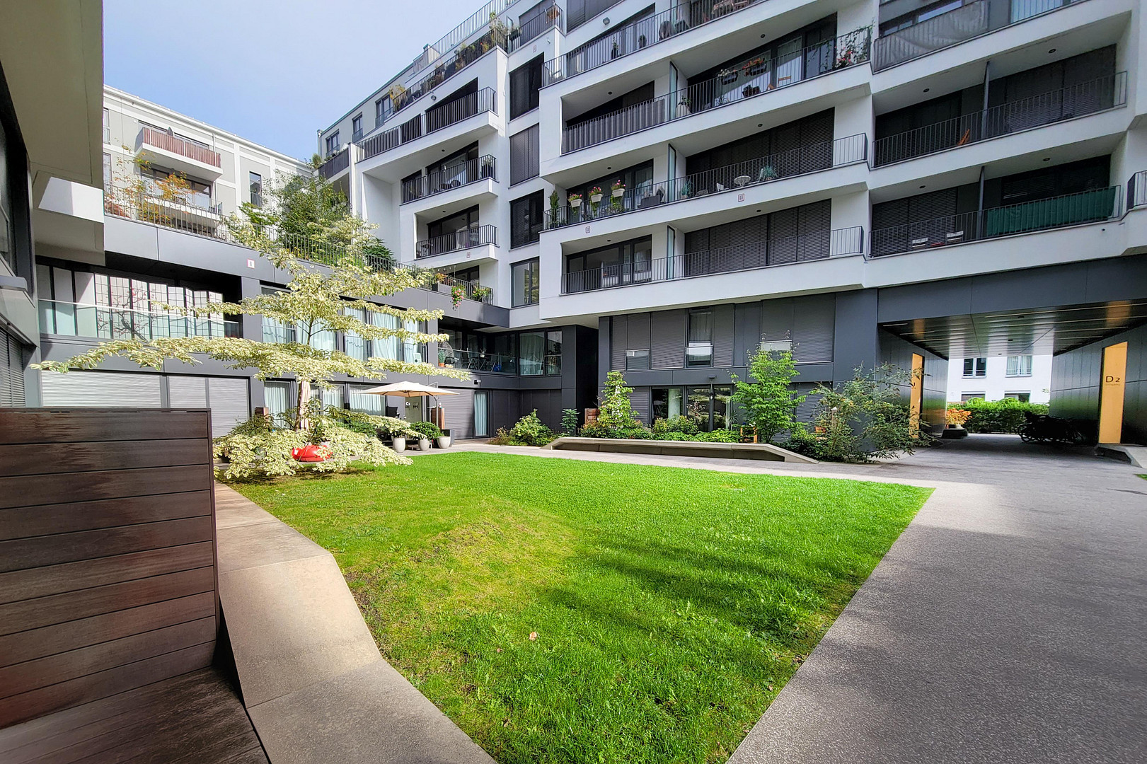 Luxuriöse 3-Zimmer-Wohnung 112 m²+ Parkplatz in Berlin-Mitte - PROVISIONSFREI - (No Commission) – 10115 Top-Lage im Herzen von Berlin-Mitte(Mitte) – Vorschaubild 25