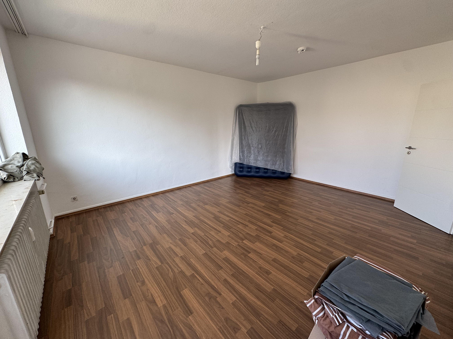 Lichtdurchflutete 2-Zimmer-Wohnung mit zwei Balkonen – 60488 Frankfurt am Main(Hausen) – Vorschaubild 3