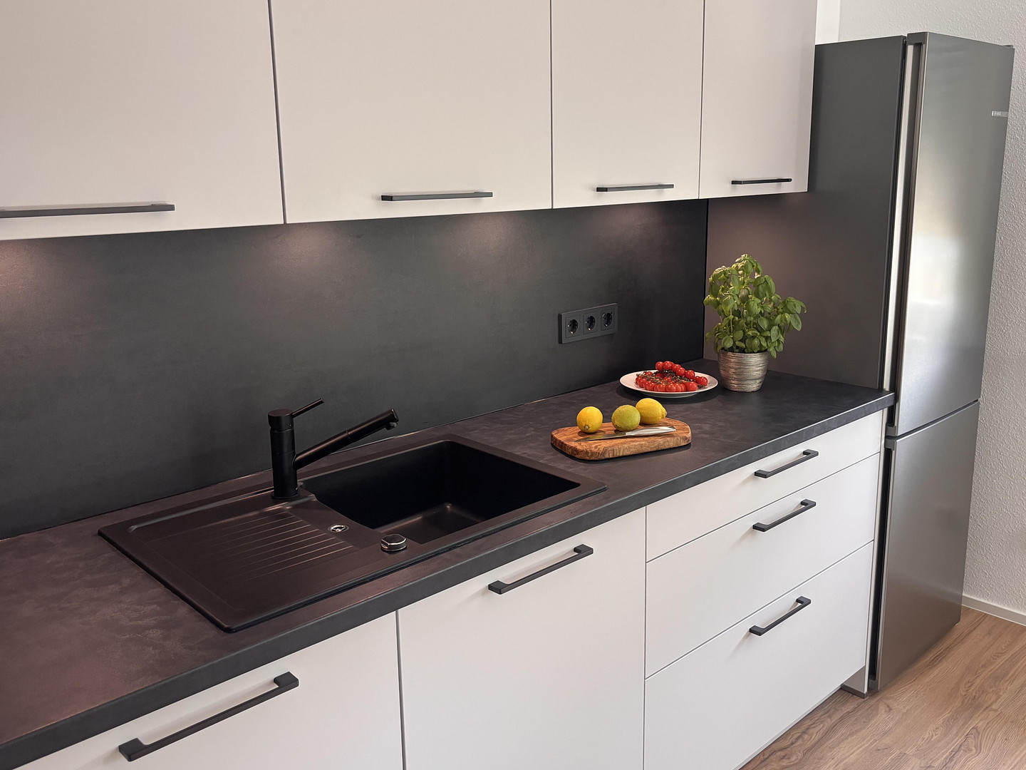Helle 2-Zimmer-Neubau-Wohnung mit Küche, Balkon und 2 Stellplätzen in Nürtingen-Oberensingen – 72622 Nürtingen-Oberensingen(Oberensingen) – Vorschaubild 3