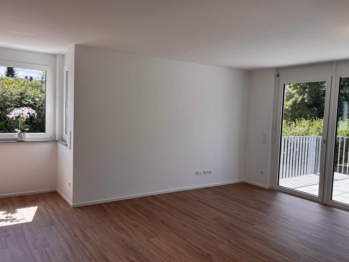 Helle 2-Zimmer-Neubau-Wohnung mit Küche, Balkon und 2 Stellplätzen in Nürtingen-Oberensingen – 72622 Nürtingen-Oberensingen(Oberensingen) – Vorschaubild 4
