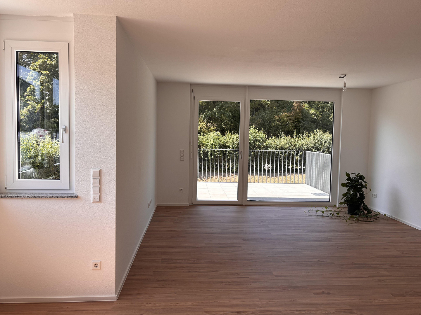 Helle 2-Zimmer-Neubau-Wohnung mit Küche, Balkon und 2 Stellplätzen in Nürtingen-Oberensingen – 72622 Nürtingen-Oberensingen(Oberensingen) – Vorschaubild 5