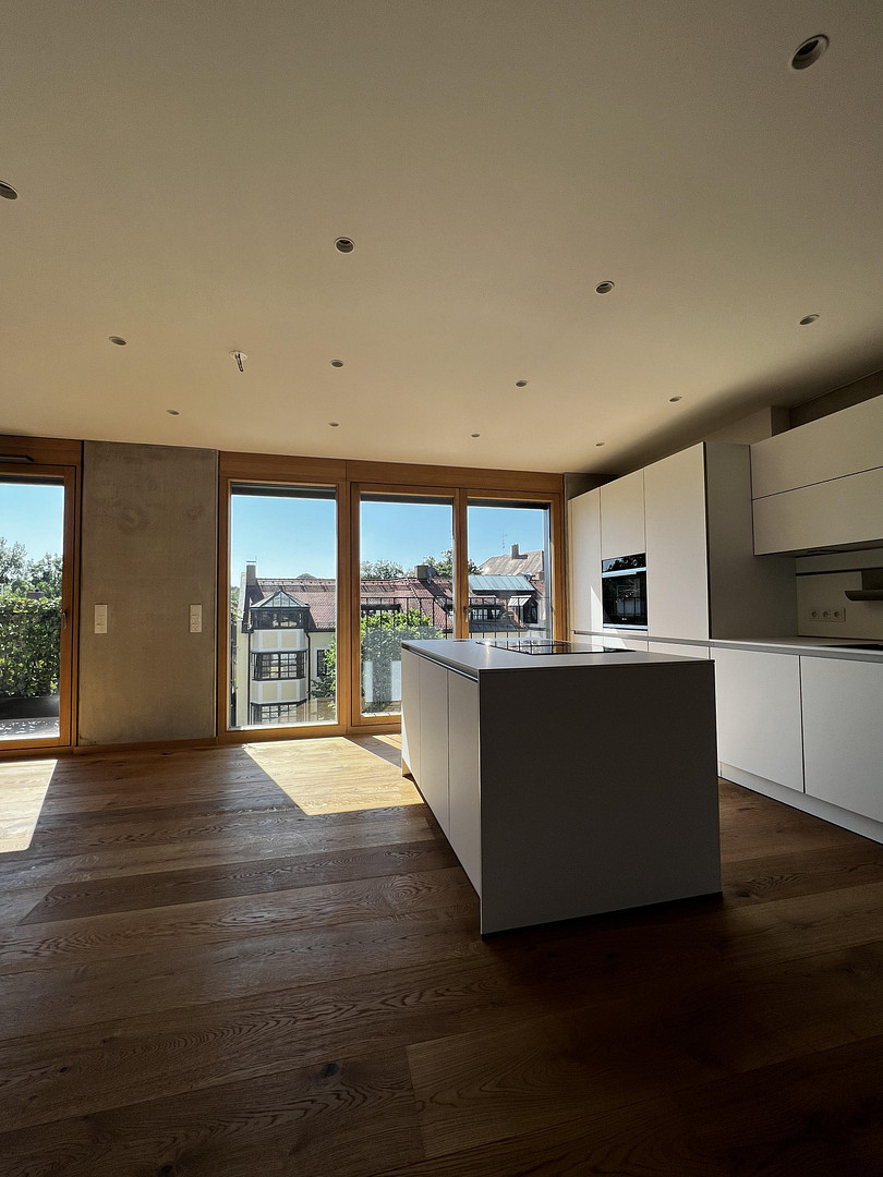 Neuwertiges 4-Zimmer-Penthouse mit Dachterrasse, Aufzug & Deckenkühlung in best Lage – 80538 München(Lehel) – Vorschaubild 3