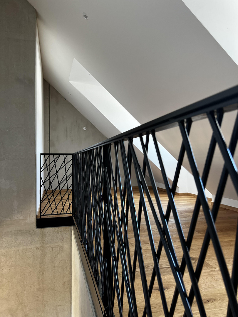 Neuwertiges 4-Zimmer-Penthouse mit Dachterrasse, Aufzug & Deckenkühlung in best Lage – 80538 München(Lehel) – Vorschaubild 7