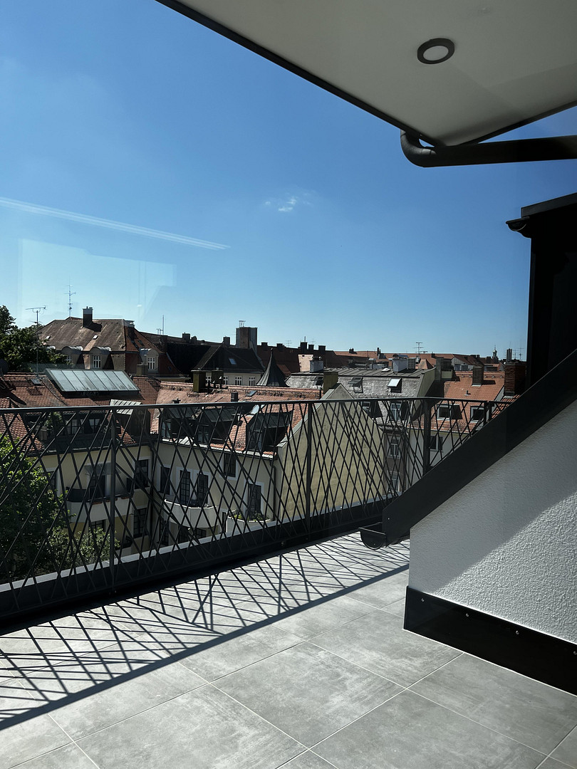 Neuwertiges 4-Zimmer-Penthouse mit Dachterrasse, Aufzug & Deckenkühlung in best Lage – 80538 München(Lehel) – Vorschaubild 13