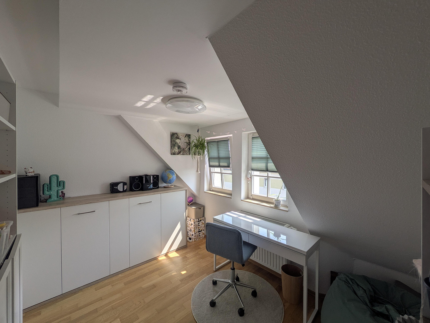 Dachgeschosswohnung mit Loggia | Einbauküche | Seenähe | bezugsfrei | provisionsfrei – 4249 Leipzig(Knautkleeberg-Knauthain) – Vorschaubild 9