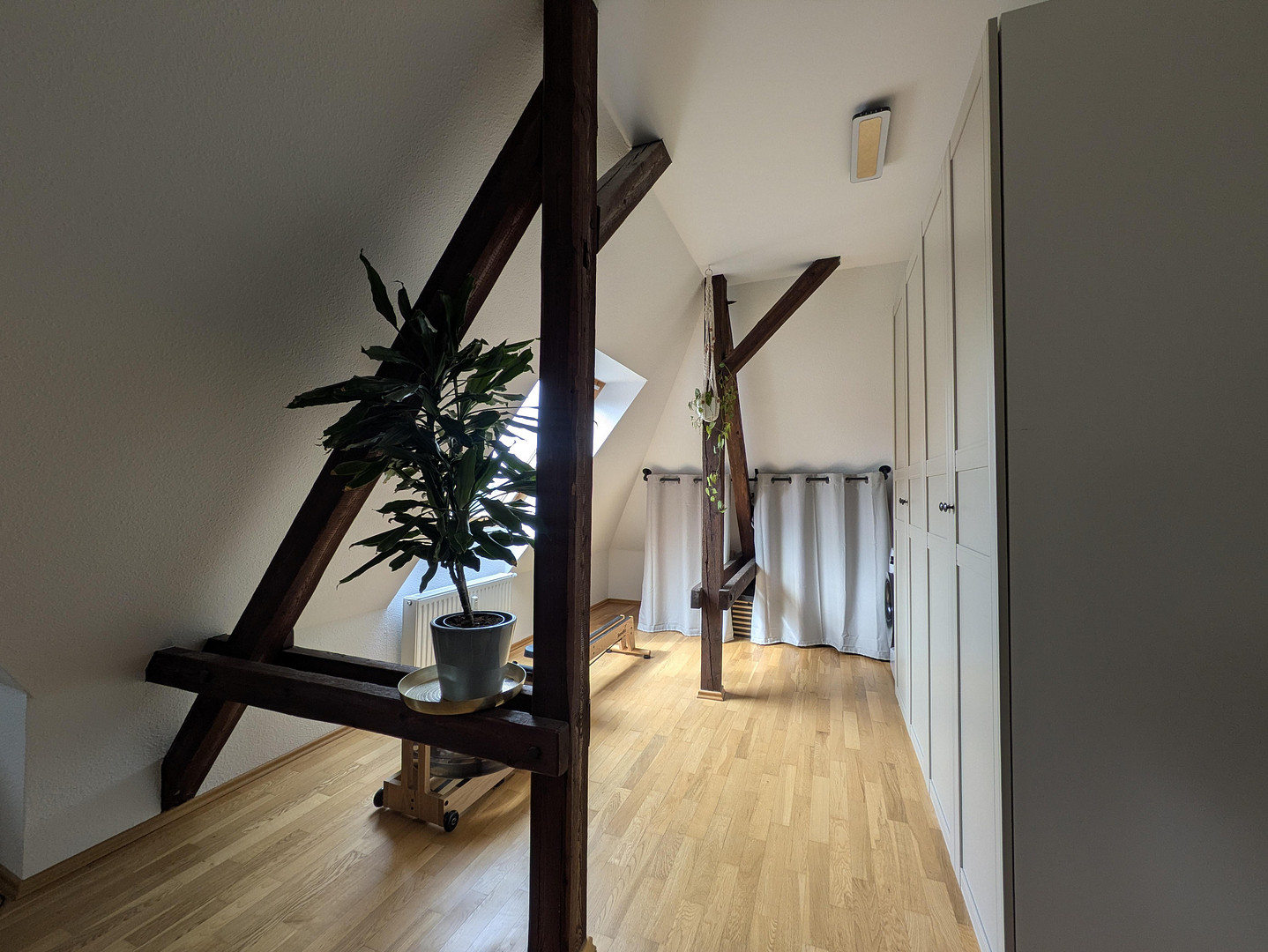 Dachgeschosswohnung mit Loggia | Einbauküche | Seenähe | bezugsfrei | provisionsfrei – 4249 Leipzig(Knautkleeberg-Knauthain) – Vorschaubild 8