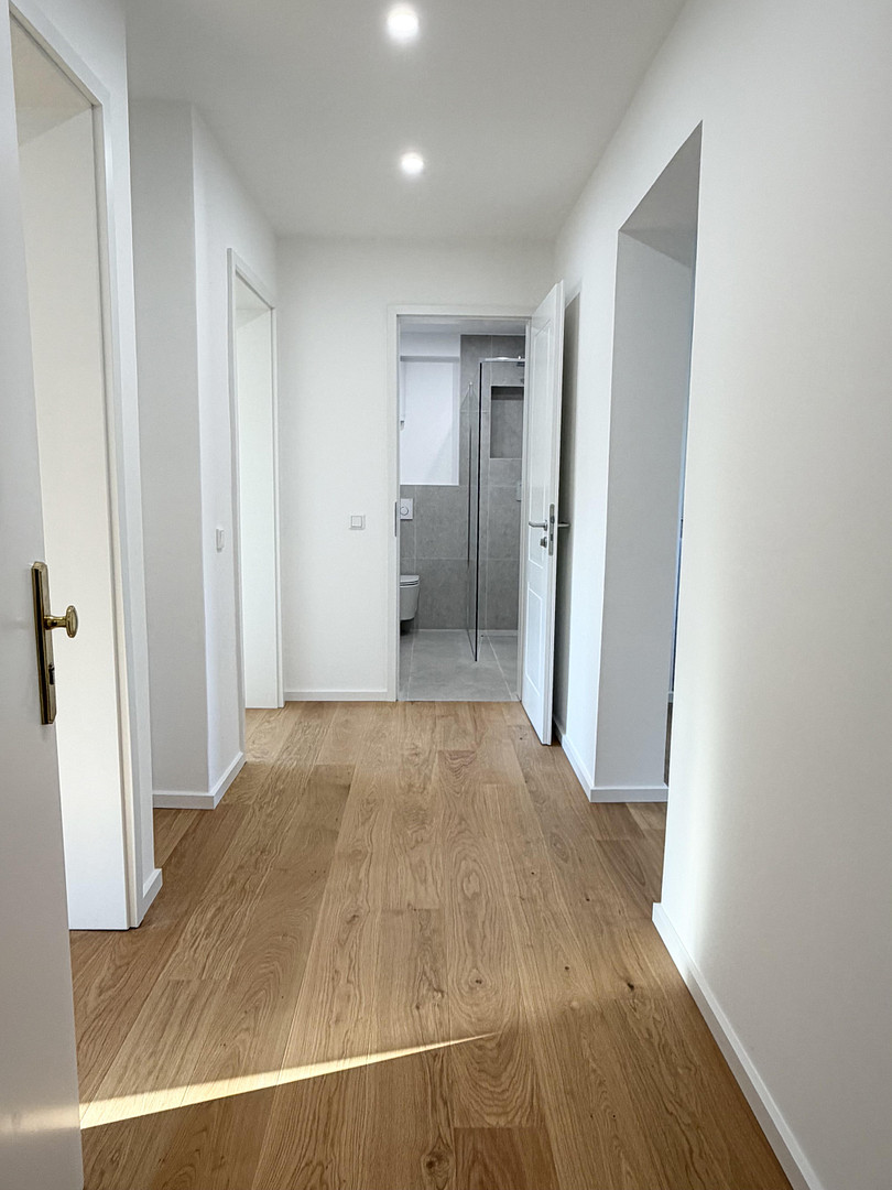 Stilvoll modernisierte Dachgeschosswohnung - Ausbauoption zur Maisonette mit Dachterrasse – 50933 Köln(Braunsfeld) – Vorschaubild 2