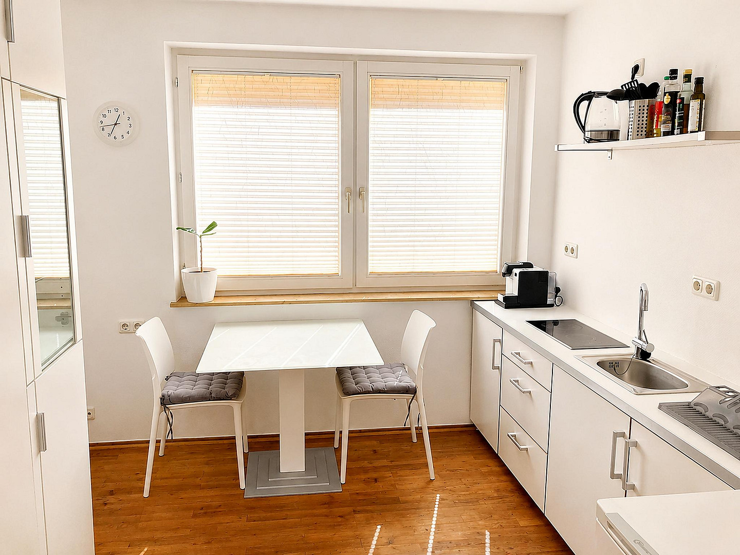 Provisionsfrei: Möblierte 1-Zimmer-Wohnung in zentraler Würzburger Innenstadtlage – 97070 Würzburg(Altstadt) – Vorschaubild 2