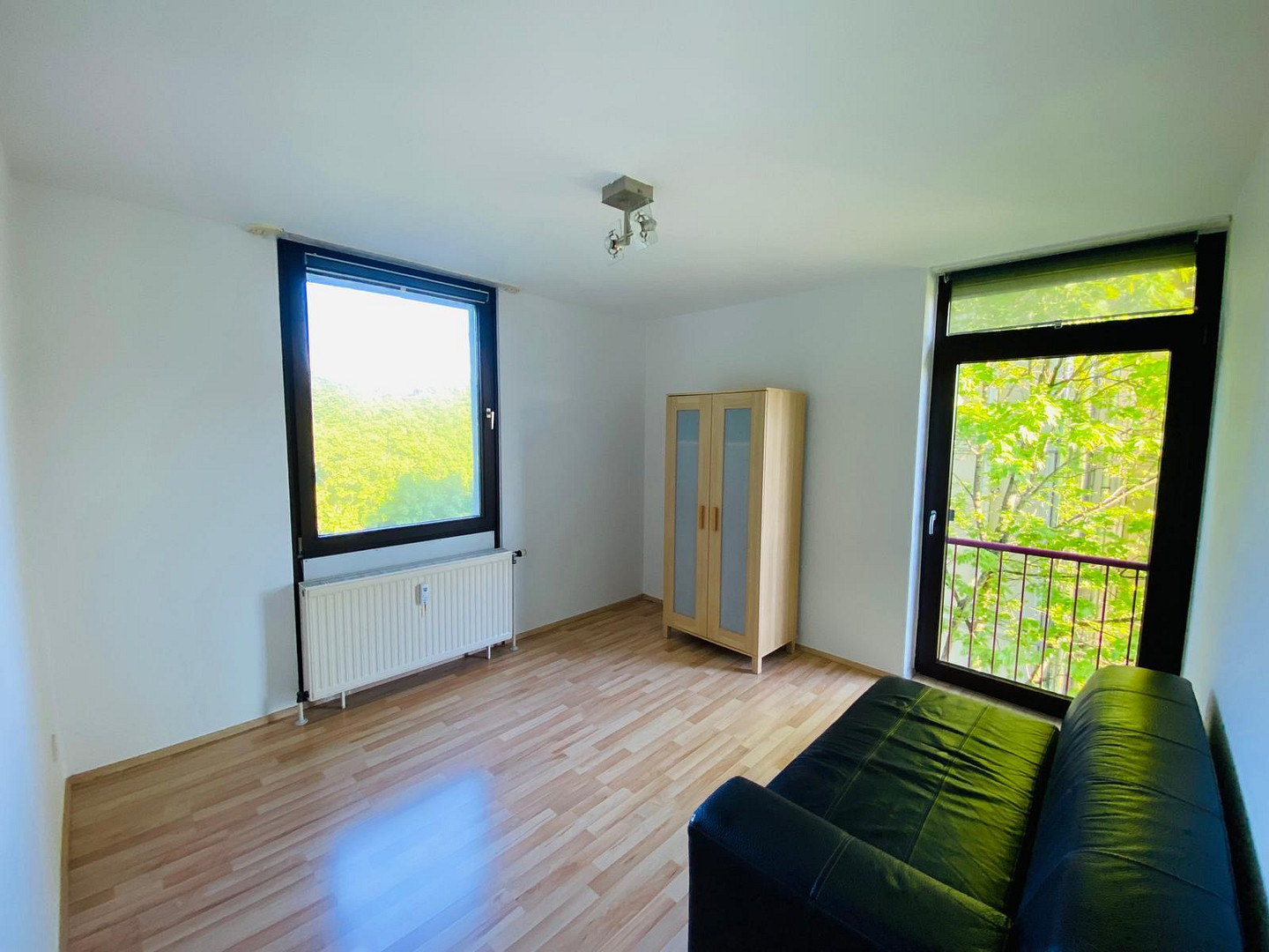 Helle 3-Zimmer-Wohnung mit Einbauküche & Aufzug & West-Loggia in München – 81927 München(Johanneskirchen) – Vorschaubild 14