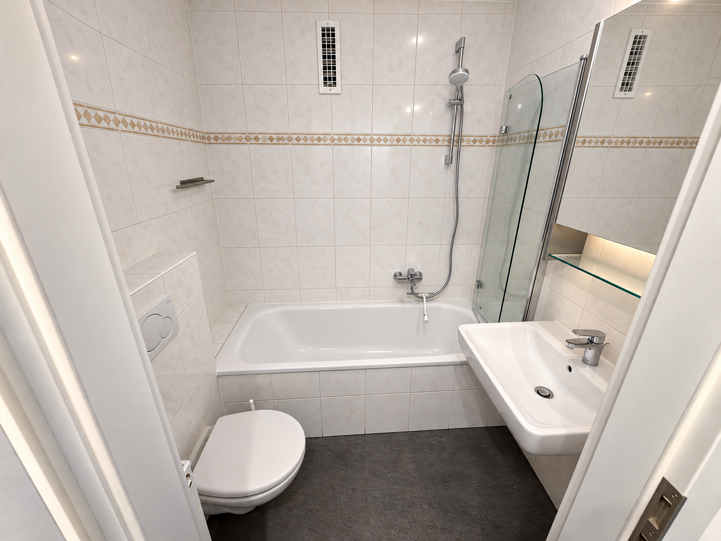 Saniert & all. incl.: Möbliertes Apartment mit exzellenter ÖPNV-Anbindung – 81379 München(Obersendling) – Vorschaubild 14