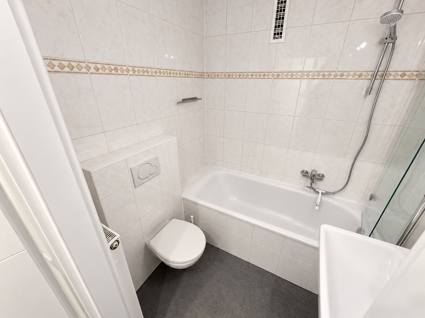Saniert & all. incl.: Möbliertes Apartment mit exzellenter ÖPNV-Anbindung – 81379 München(Obersendling) – Vorschaubild 12