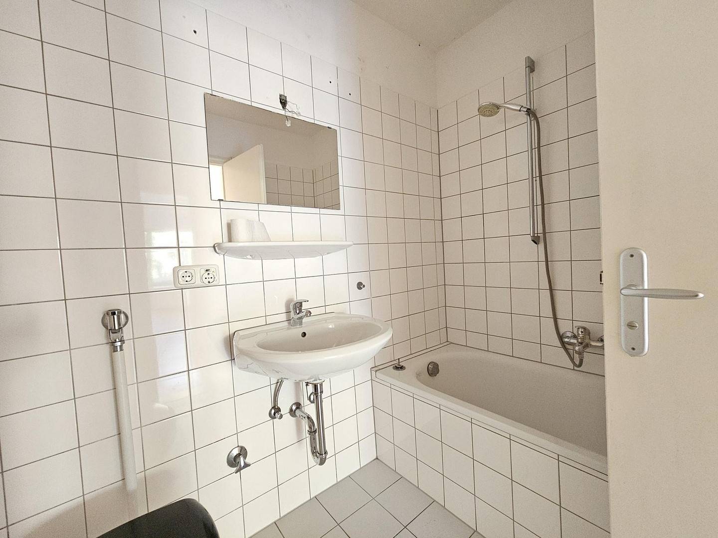 Frisch renovierte 3,5-Zimmer-Wohnung mit Balkonen in Laim – 80687 München(Laim) – Vorschaubild 11