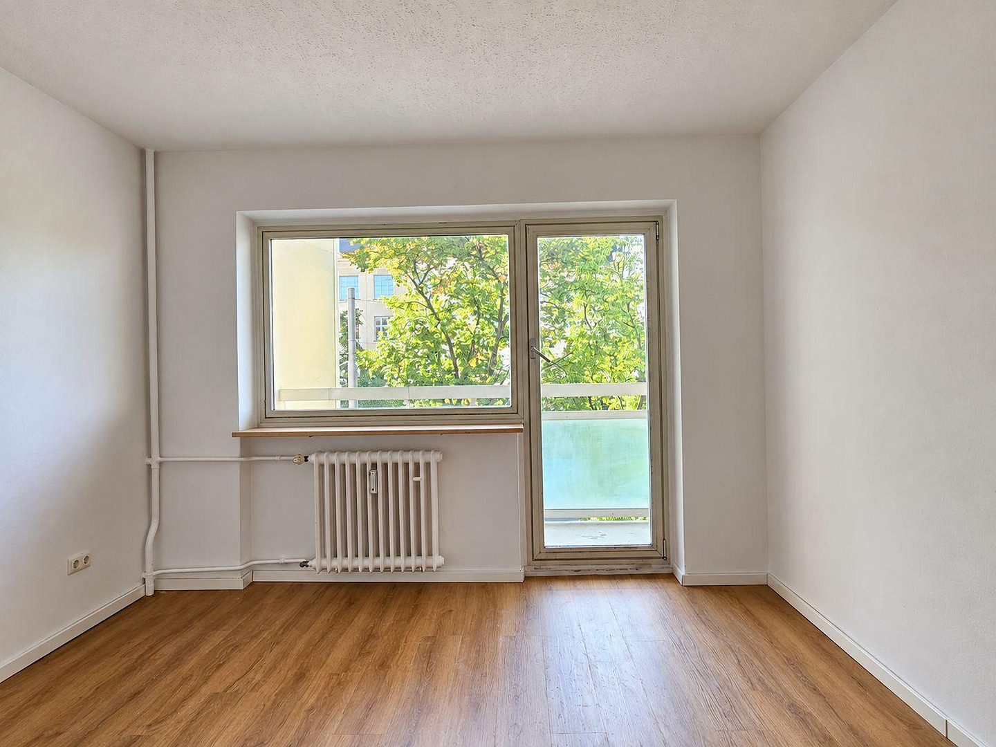 Frisch renovierte 3,5-Zimmer-Wohnung mit Balkonen in Laim – 80687 München(Laim) – Vorschaubild 5