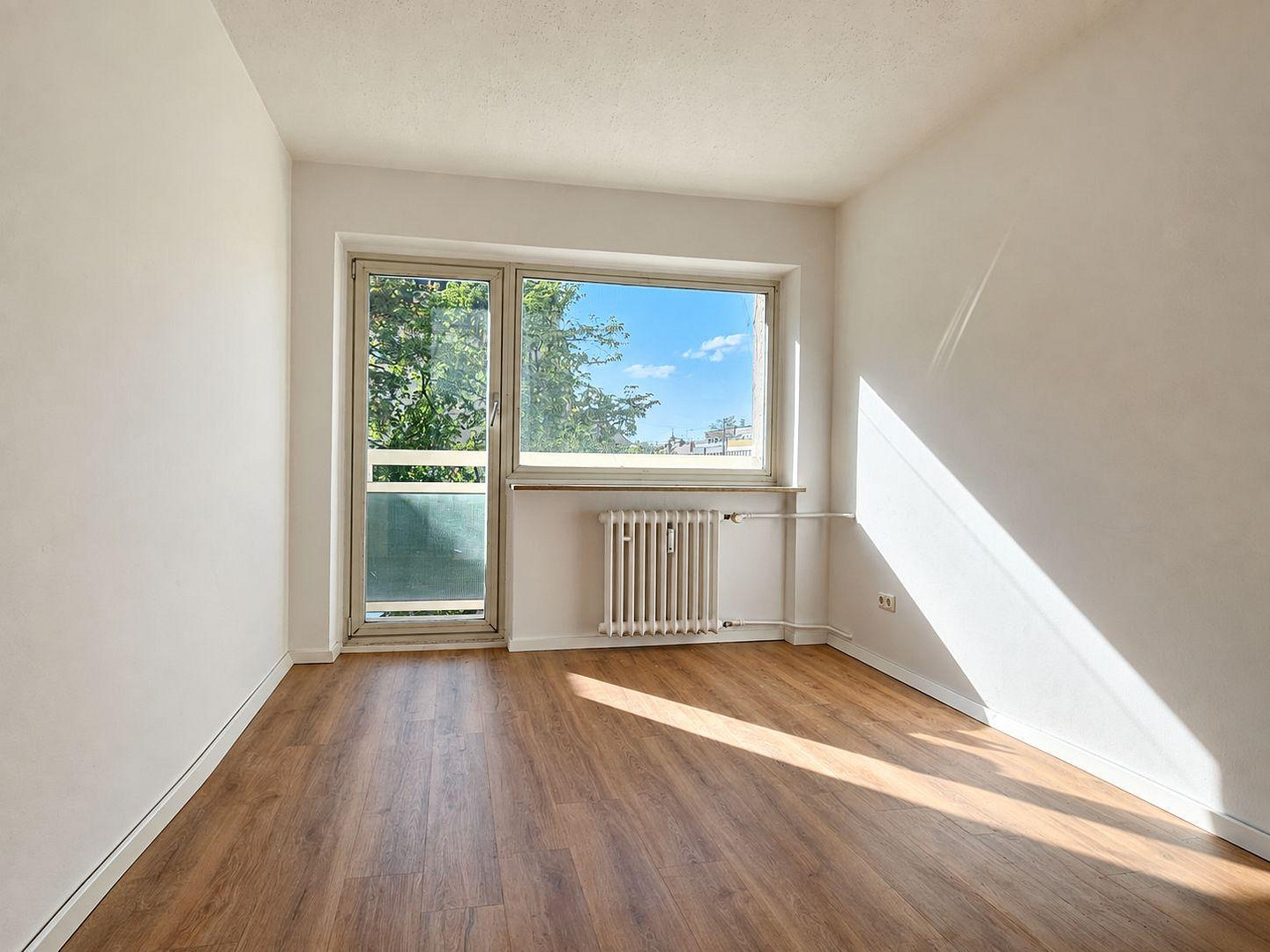 Frisch renovierte 3,5-Zimmer-Wohnung mit Balkonen in Laim – 80687 München(Laim) – Vorschaubild 7