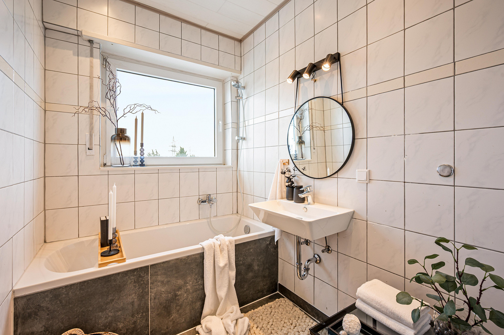 Frisch sanierte bezugsfreie 3 Zimmer Wohnung in Mannheim Feudenheim mit Loggia und Garage – 68259 Mannheim(Feudenheim) – Vorschaubild 12