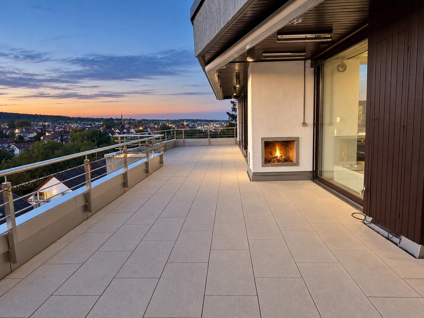 Haus im Haus: Provisionsfrei, 293 m²  Penthouse auf 3 Ebenen, 148 m² Außenfläche, Loft, Fernblick – 70469 Stuttgart(Feuerbach) – Vorschaubild 3