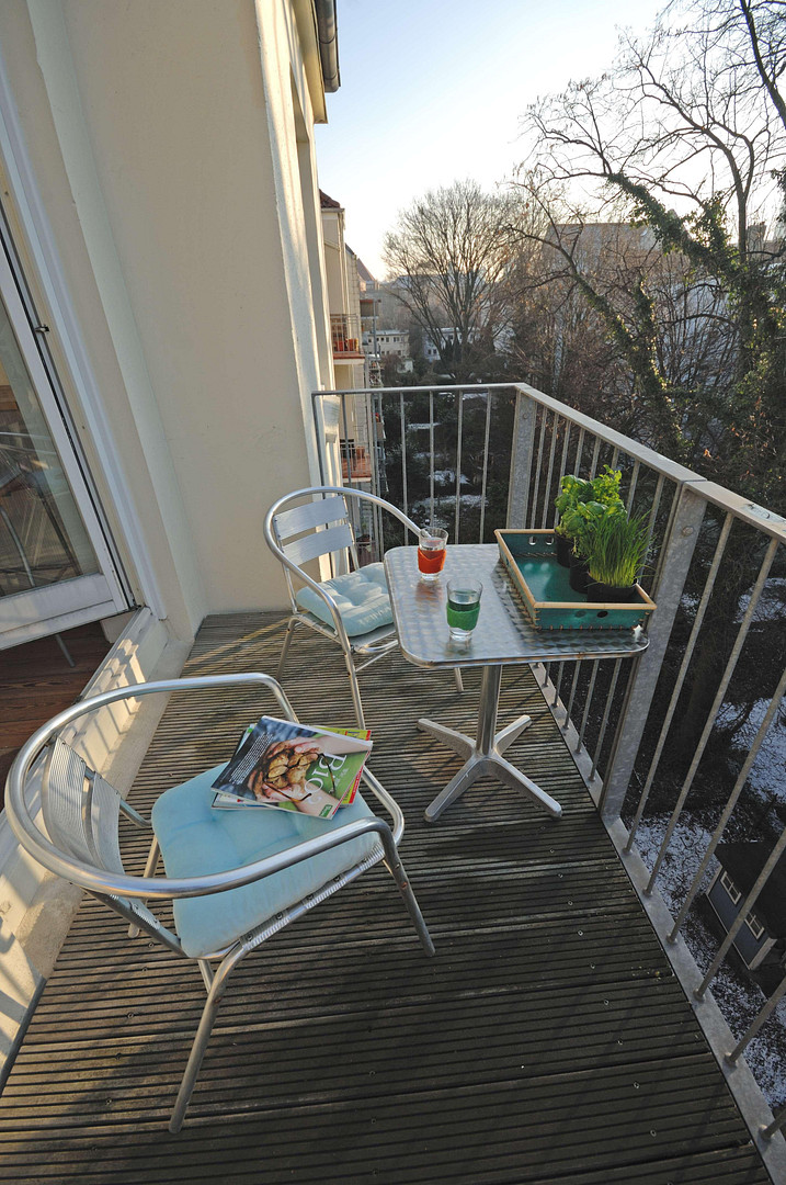 2-Zimmer-Altbauwohnung mit Balkon – voll möbliert, 57 m² in Winterhude – 22303 Hamburg(Winterhude) – Vorschaubild 14