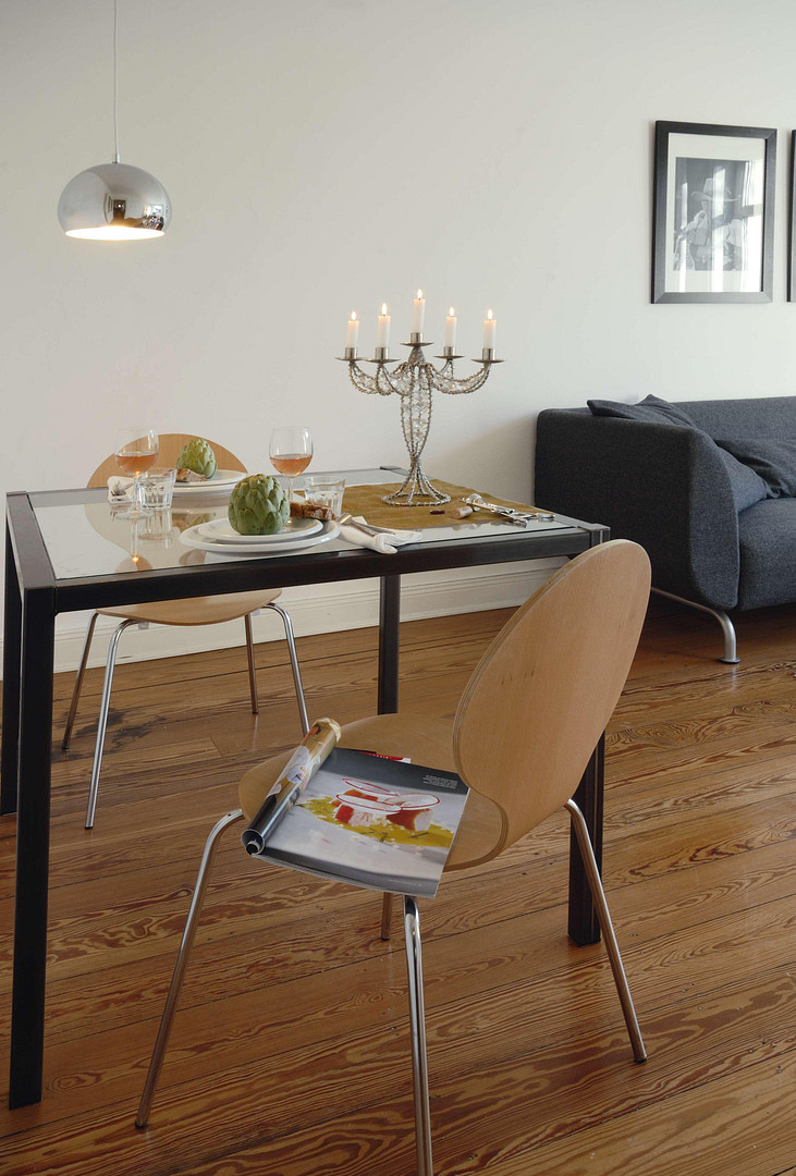 2-Zimmer-Altbauwohnung mit Balkon – voll möbliert, 57 m² in Winterhude – 22303 Hamburg(Winterhude) – Vorschaubild 4