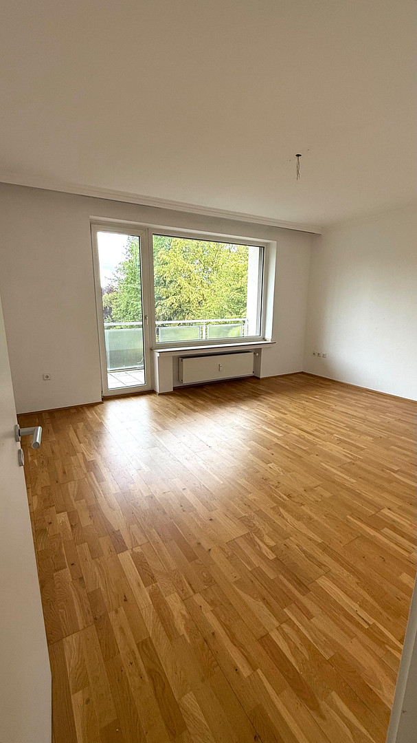 Helle 2-Zimmerwohnung mit Süd-Balkon und Blick ins Grüne – 40468 Düsseldorf(Unterrath) – Vorschaubild 3