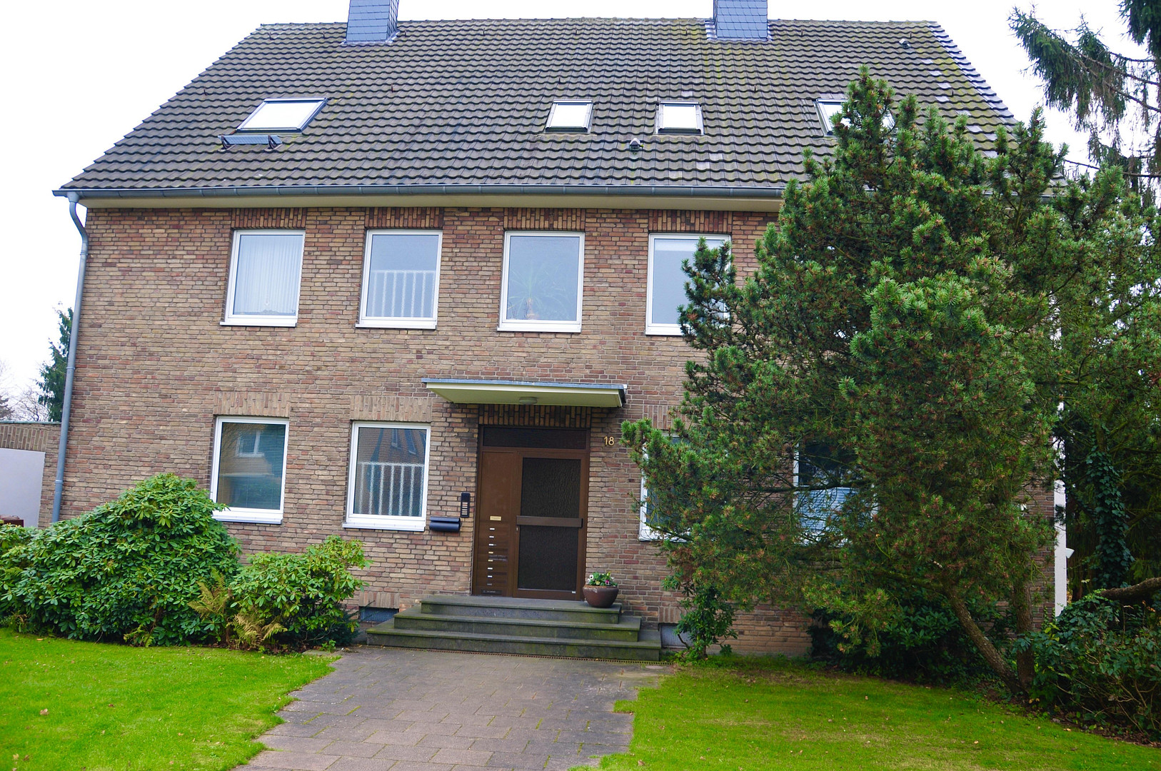 Helle 2-Zimmerwohnung mit Süd-Balkon und Blick ins Grüne – 40468 Düsseldorf(Unterrath) – Vorschaubild 8