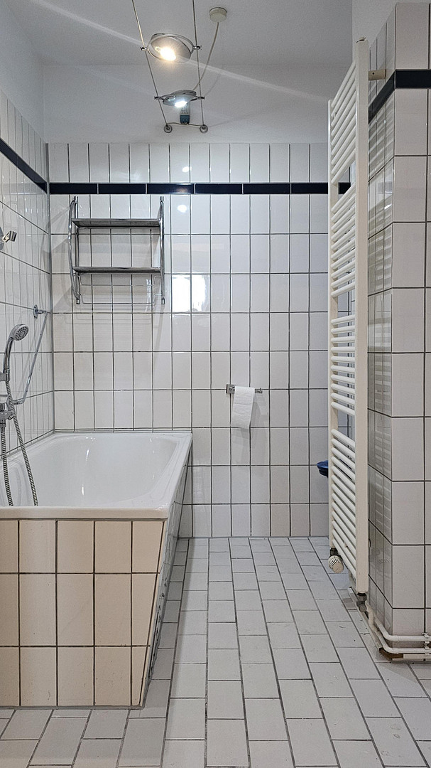 HERZSTÜCK, TEGELER SEE. Raffinierte 3 1/2 individuelle Mansarden WE mit Dachterrasse. BEZUGSFERTIG. – 13507 Berlin-Tegel(Tegel) – Vorschaubild 17