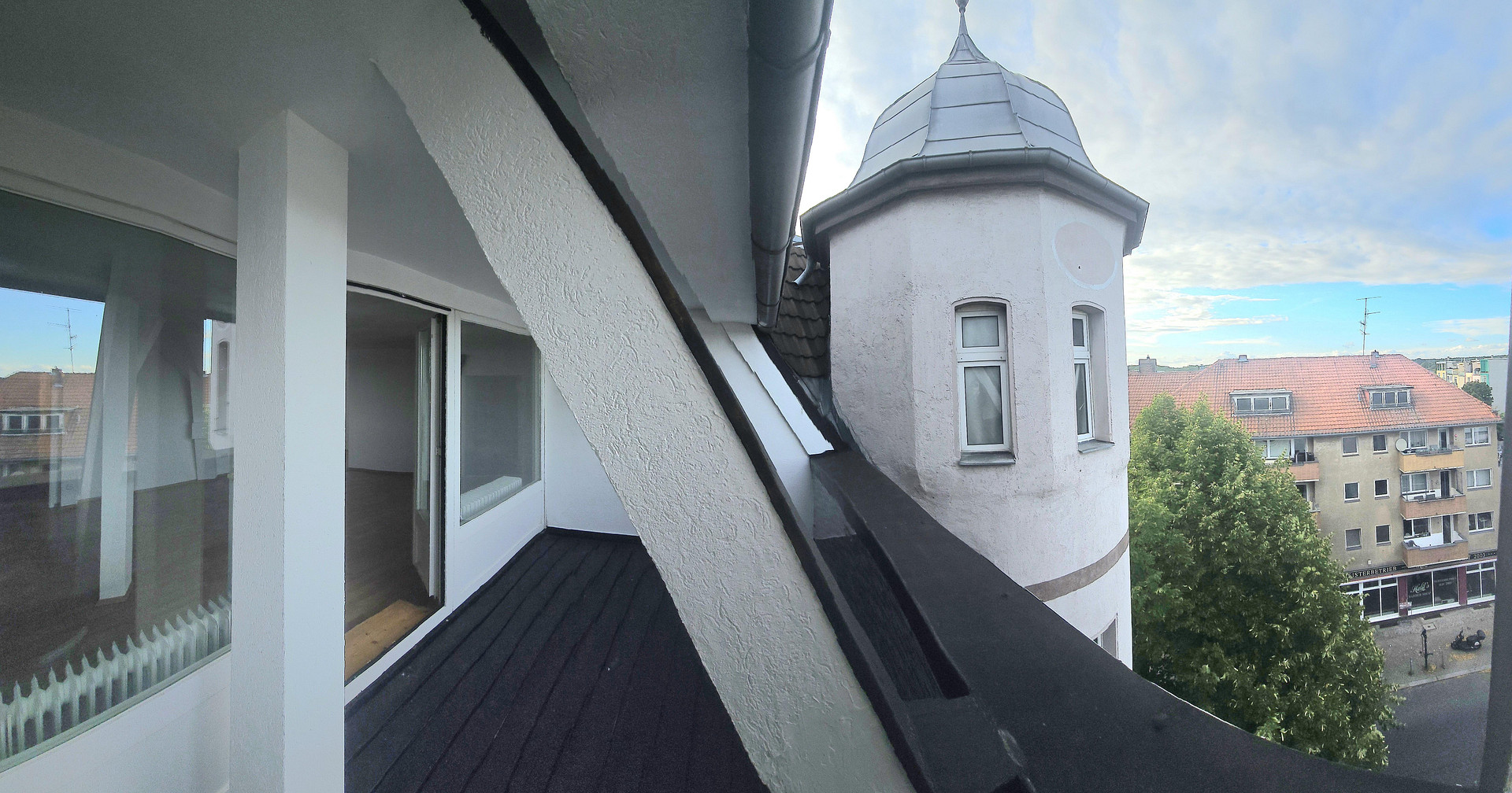 HERZSTÜCK, TEGELER SEE. Raffinierte 3 1/2 individuelle Mansarden WE mit Dachterrasse. BEZUGSFERTIG. – 13507 Berlin-Tegel(Tegel) – Vorschaubild 3