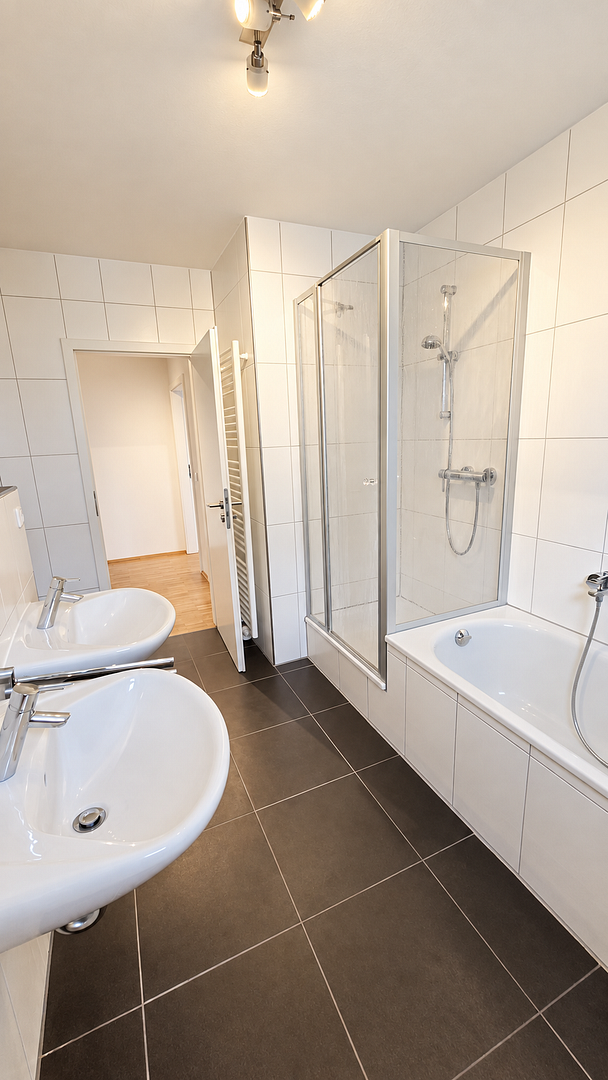 Lichtdurchflutete 4-Zimmer-Wohnung mit großzügigem Südwestbalkon – provisionsfrei in Würzburg – 97076 Würzburg-Lengfeld(Lengfeld) – Vorschaubild 19