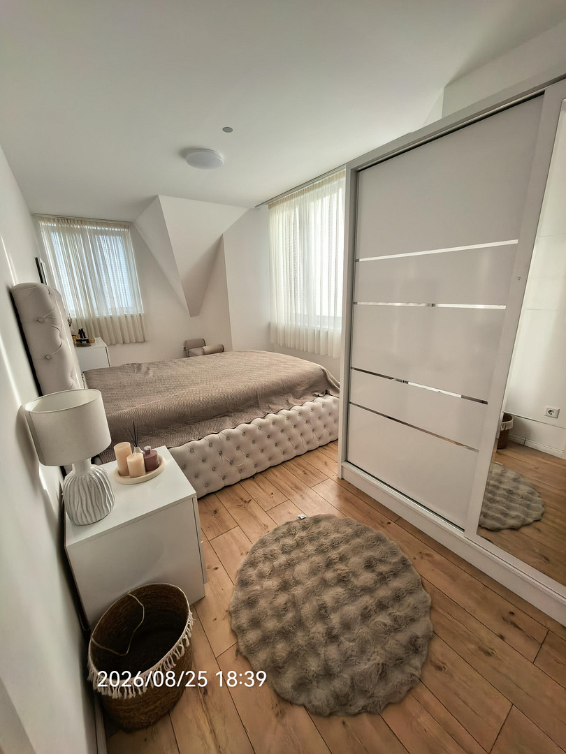 Moderne möblierte Neubau-Doppelhaushälfte mit Wärmepumpe, Fußbodenheizung – 14656 Brieselang – Vorschaubild 12