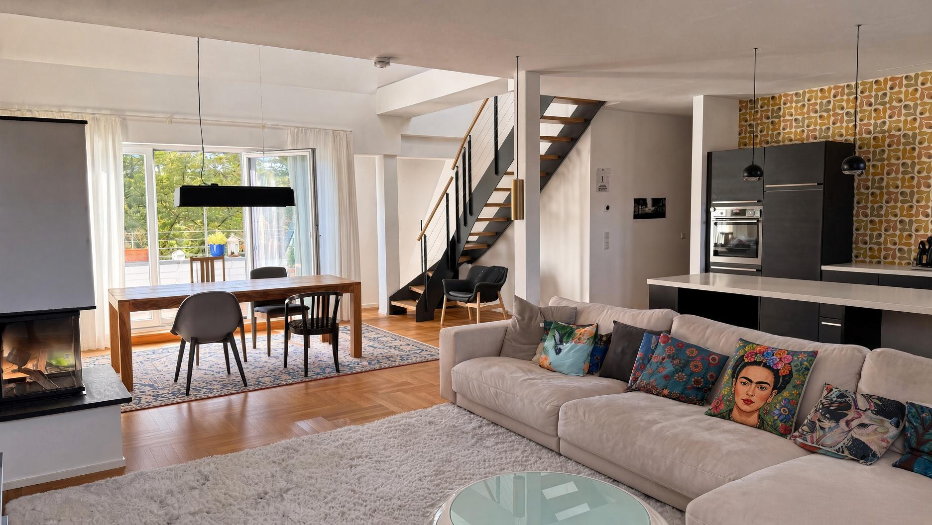 Traum-Dachgeschosswohnung mit Loft-Charakter nahe Rüdesheimer Platz – 14197 Berlin(Wilmersdorf) – Vorschaubild 2