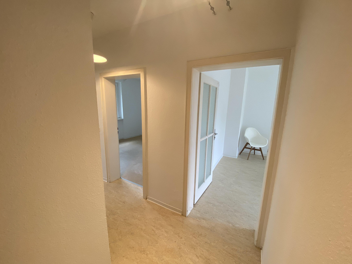 Bezugsfreie, helle 2-Zi. Wohnung, Prenzlauer Berg, Fernwärme – 10409 Berlin(Prenzlauer Berg) – Vorschaubild 14