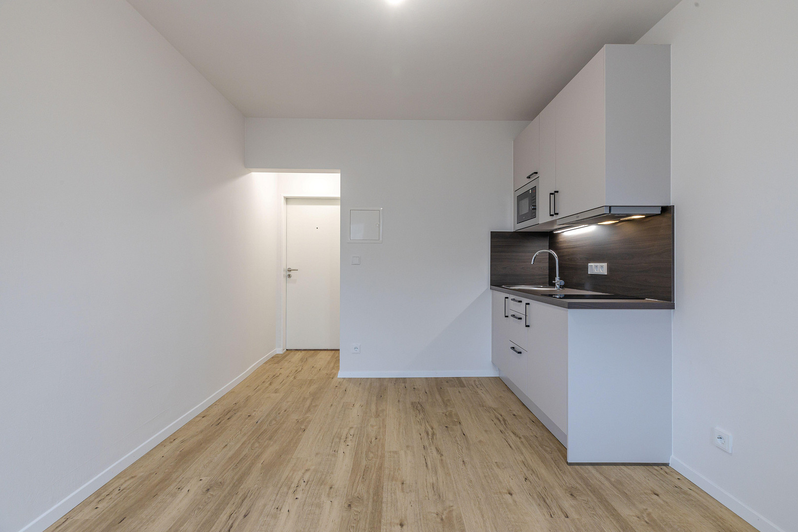 Erstbezug nach Kernsanierung - Kleine 1-Zimmer Wohnung mit schönem Balkon in München-Giesing – 81549 München(Obergiesing) – Vorschaubild 2