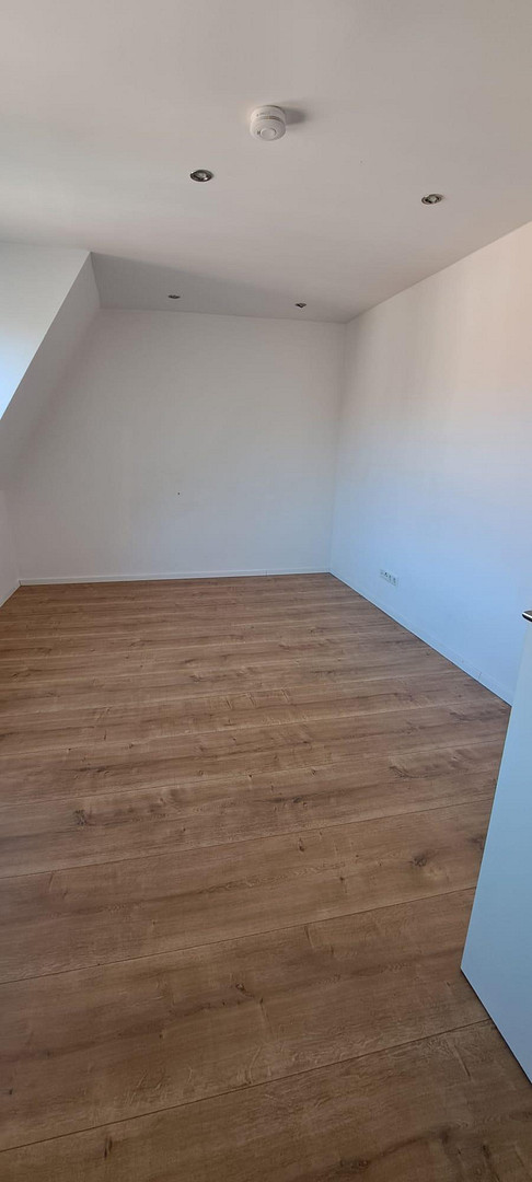 Schöne großzügige 4 Zi mit über 100 m2 – 90439 Nürnberg(St. Leonhard) – Vorschaubild 3