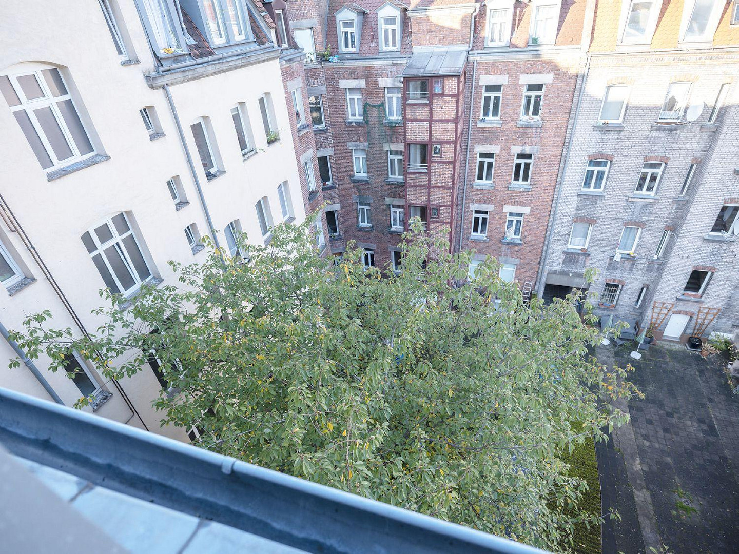 Schöne großzügige 4 Zi mit über 100 m2 – 90439 Nürnberg(St. Leonhard) – Vorschaubild 32