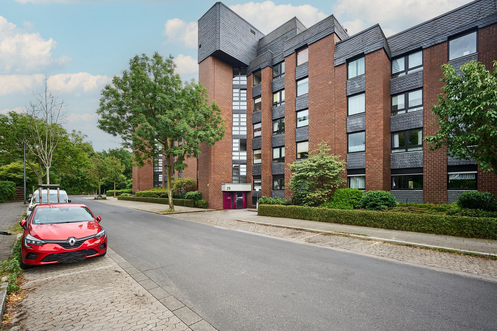 Charmante 3-Zimmer Wohnung mit Balkon und TG-Stellplatz – 40597 Düsseldorf(Benrath) – Vorschaubild 13