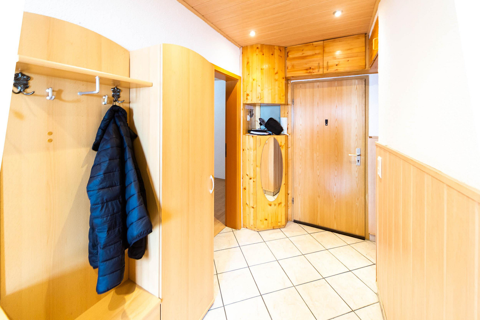 Großzügige 4-Zimmer-Wohnung mit Einbauküche – 72805 Lichtenstein Unterhausen(Unterhausen) – Vorschaubild 13