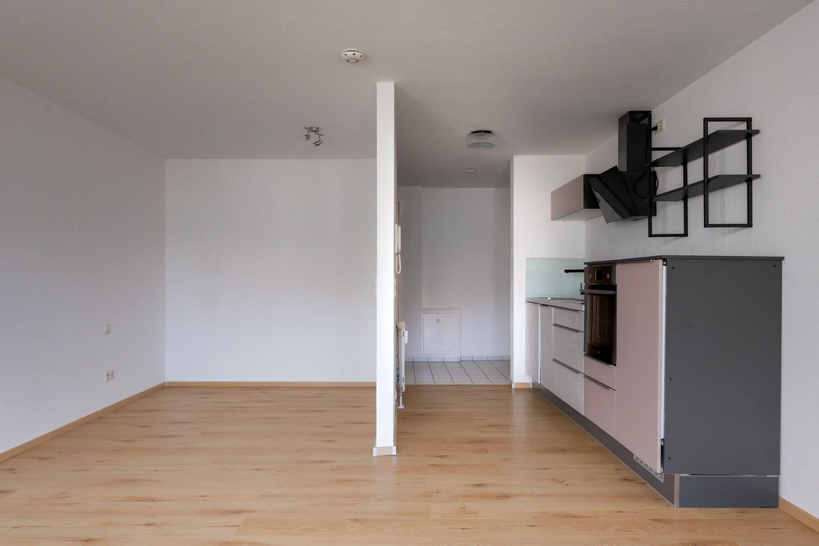 Attraktive 1-Zimmer Wohnung mit Balkon in ruhiger Lage von Laupheim – 88471 Laupheim – Vorschaubild 4