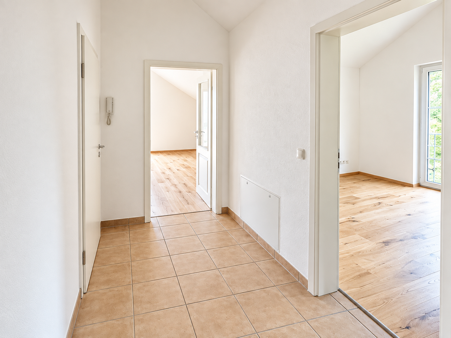 Schöne DG-Wohnung mit Einbauküche und Garten im Herzen Haar's – 85540 Haar – Vorschaubild 12