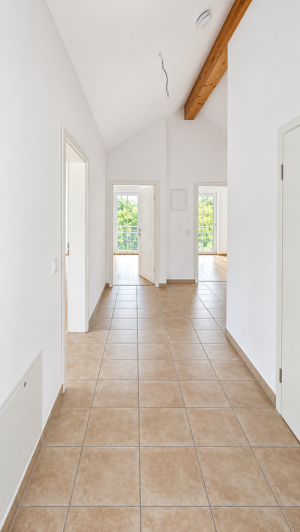Schöne DG-Wohnung mit Einbauküche und Garten im Herzen Haar's – 85540 Haar – Vorschaubild 11