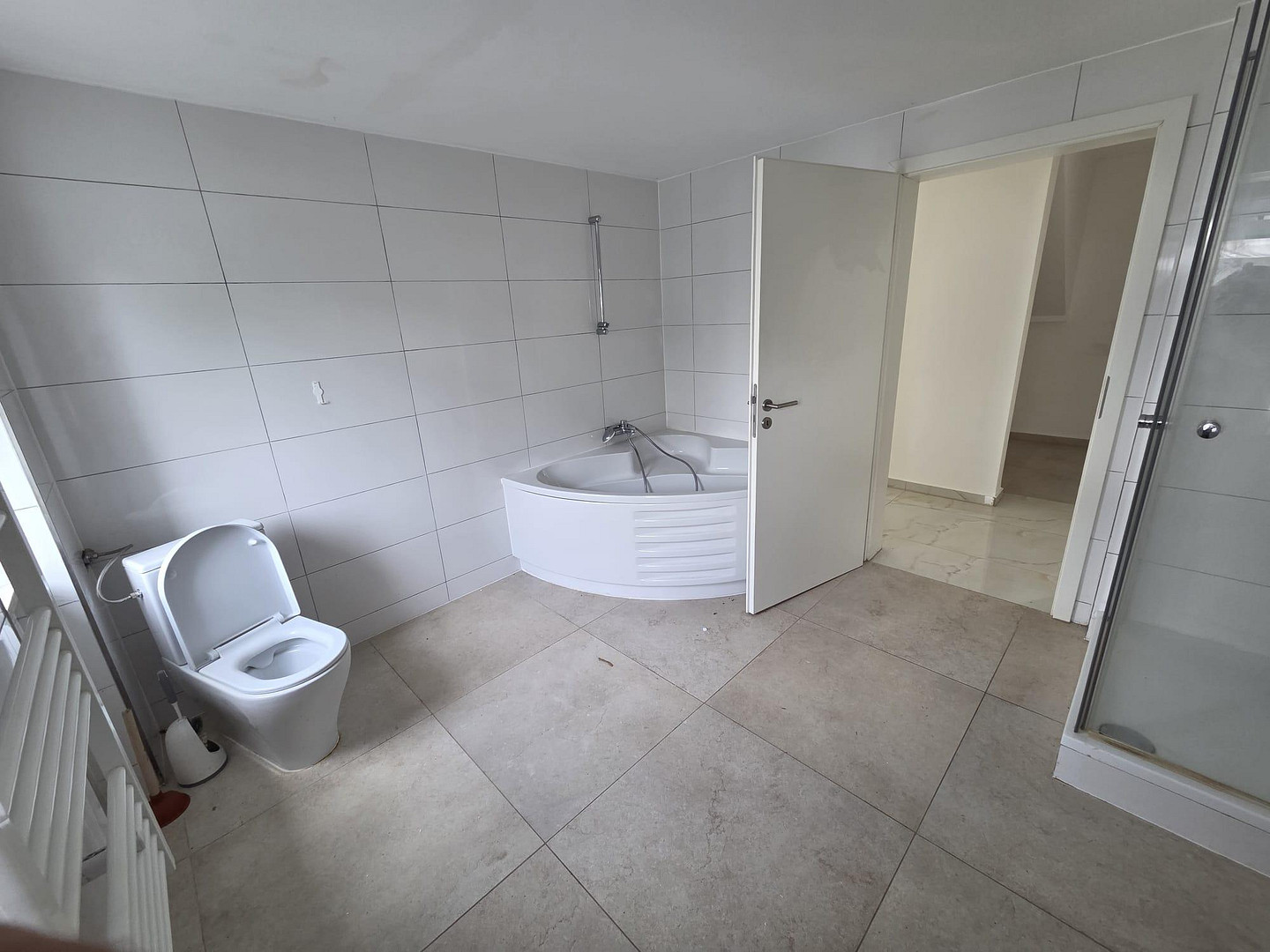2 luxuriöse Monteurwohnungen – komfortabel und modern – 84061 Ergoldsbach – Vorschaubild 11
