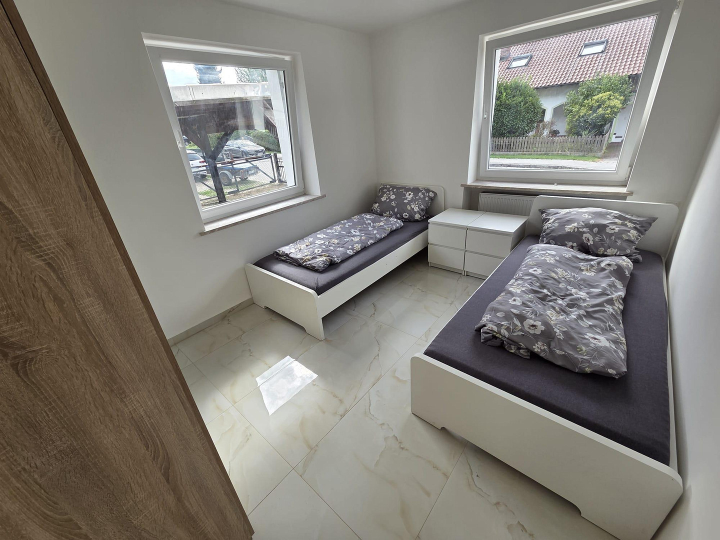 2 luxuriöse Monteurwohnungen – komfortabel und modern – 84061 Ergoldsbach – Vorschaubild 6