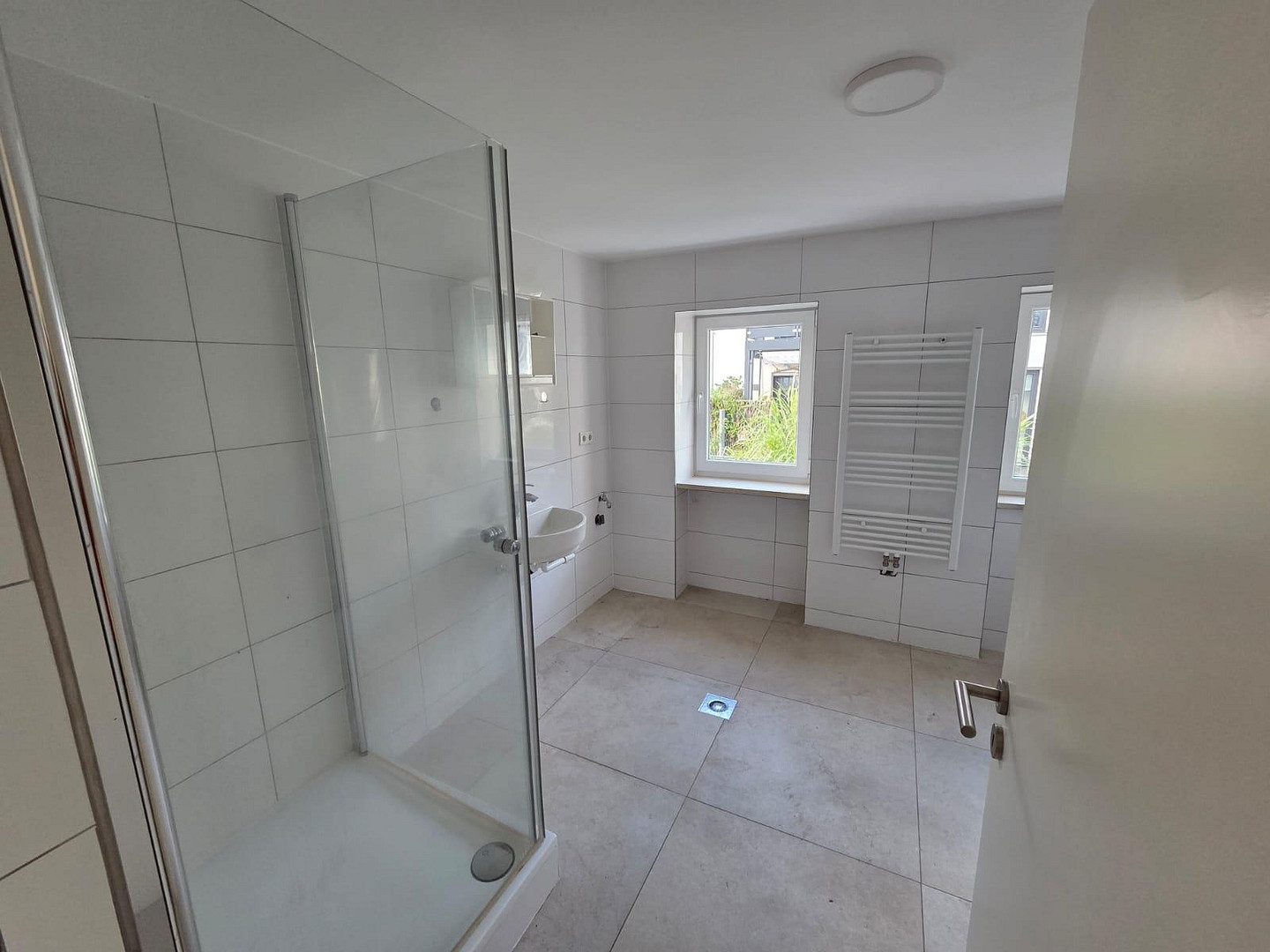 2 luxuriöse Monteurwohnungen – komfortabel und modern – 84061 Ergoldsbach – Vorschaubild 8