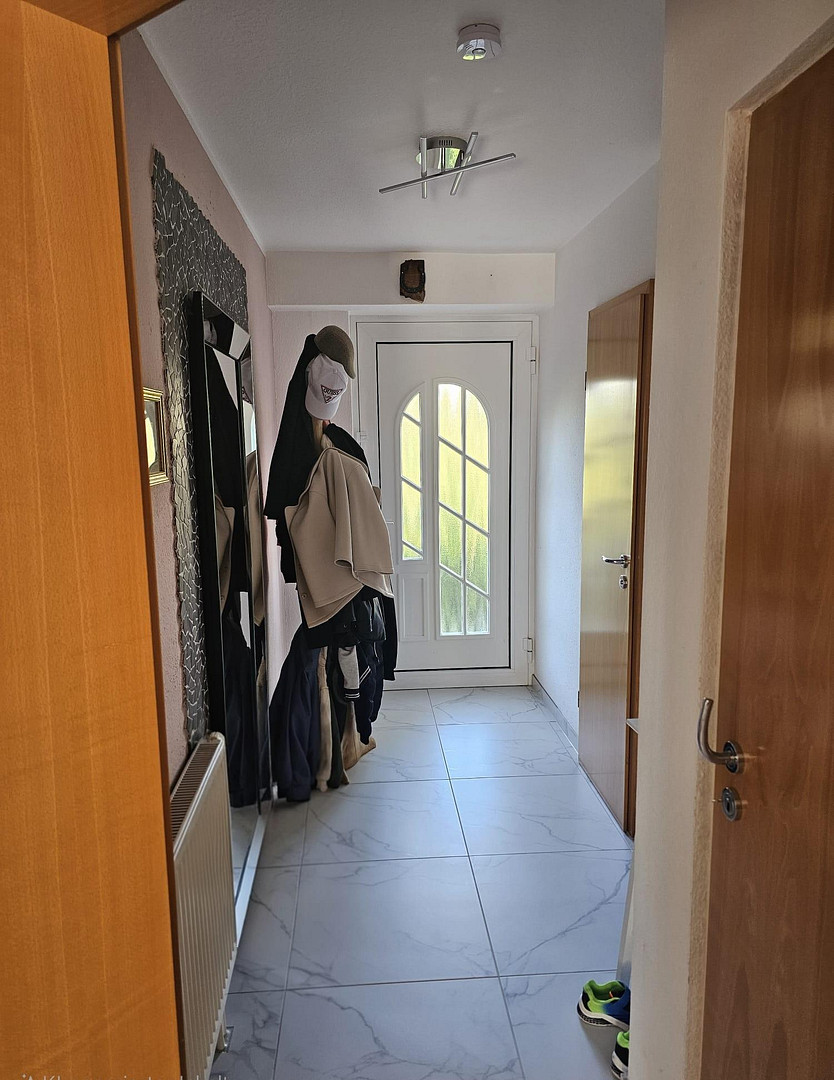 Exklusives Reihenmittelhaus mit Pool und Klimaanlage – 79227 Schallstadt(Mengen) – Vorschaubild 2