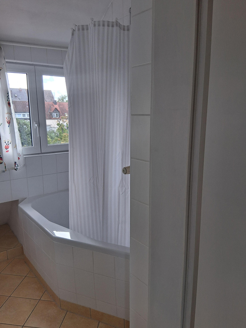 Kleine, helle und ansprechende Wohnung in grüner, doch zentraler Lage – 90482 Nürnberg(Laufamholz) – Vorschaubild 7