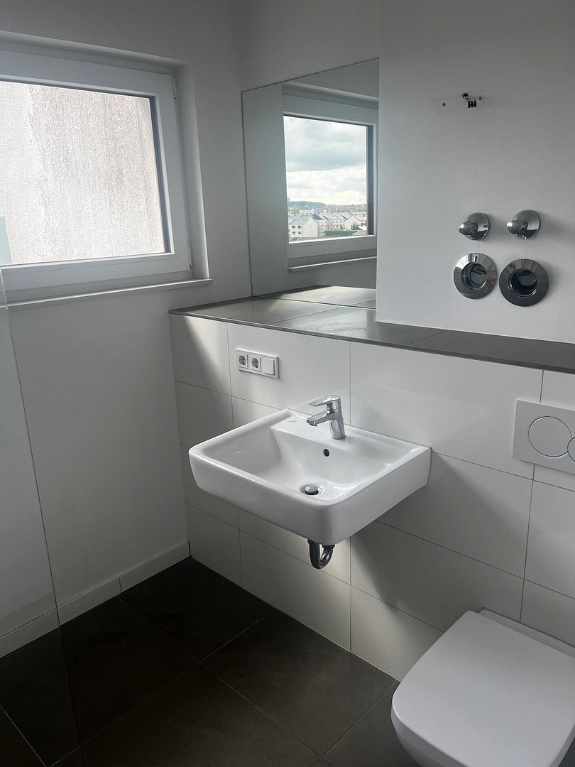 2-Zimmer-Penthouse-Wohnung mit Balkon – Foto 3
